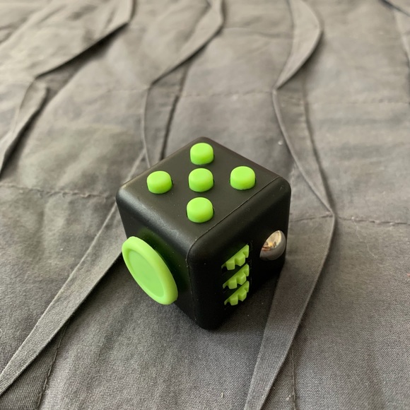 Fidget Cube - Picture 2 of 3